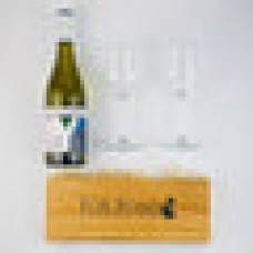 Yealands Sauvignon Blanc and Glasses Gift Box