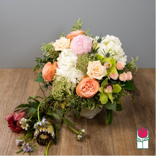 Amore Bouquet (Standard)