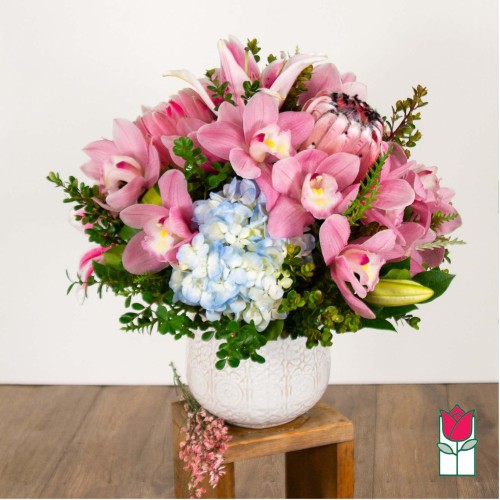 Madison Bouquet (Standard)