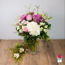 Beretania's Graceful Bouquet (Standard)