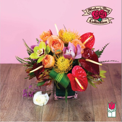 Jade Tropical Bouquet (Standard)