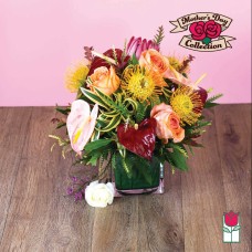 Sapphire Tropical Bouquet (Standard)
