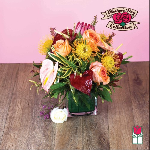Sapphire Tropical Bouquet (Standard)