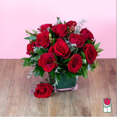Beretania's Compact Red Rose Masterpiece (Standard)
