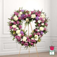 Beretania's Coco Heart Wreath (Deluxe)