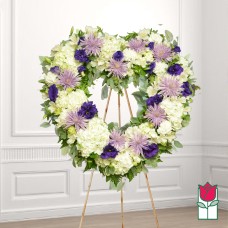 Beretania's Hapuna Heart Wreath (Deluxe)