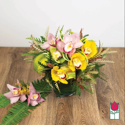 Marina Tropical Bouquet (Standard)
