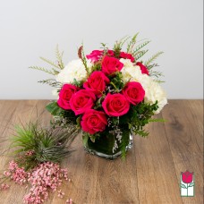 Beretania's Compact Bouquet (Standard)