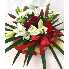 Coronation box of flowers