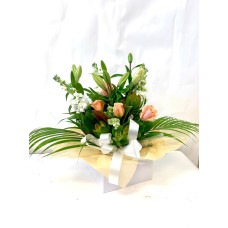 Roses in a Square Waterbox