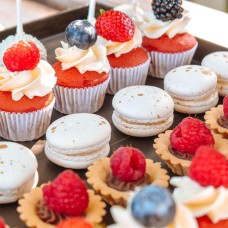 Rustic Box: Cake & Sweets (50 people)
