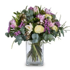 Tender Spring Greetings (Minimum)