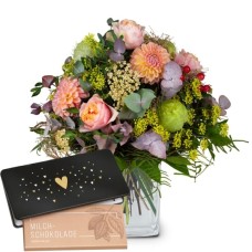 September Bouquet of the Month with Munz bar of chocolate Heart (Minimum)