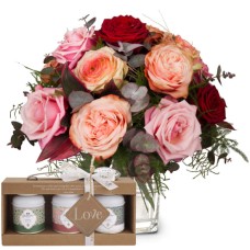 Romantic Roses with Gottlieber tea gift set and hanging gift tag «Love» (Minimum)