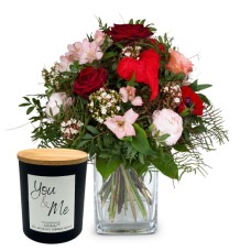 Valentine's Day Bouquet with red roses and scented candle «You & Me» from ChrÃ¼terei