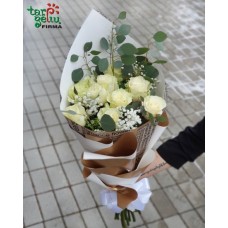 Bouquet of roses "Winter Love" (Small)