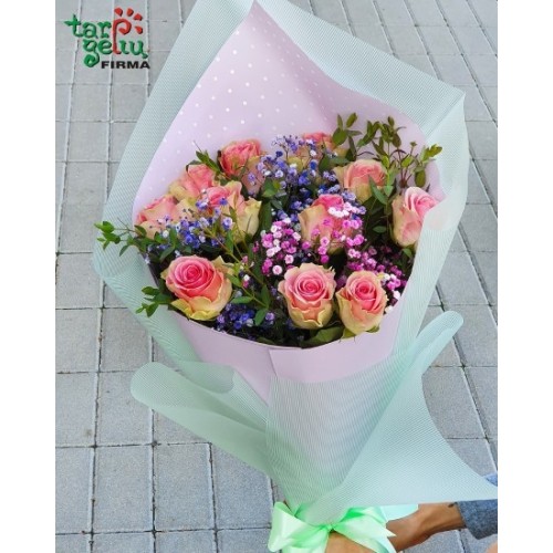 Bouquet of roses 