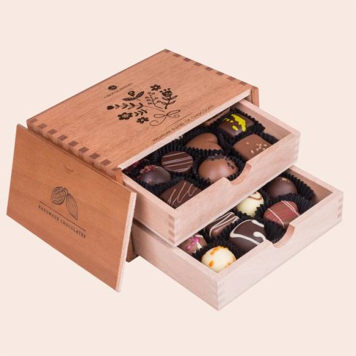 Chocolaterie with flowers