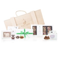 Easter set in a wooden box