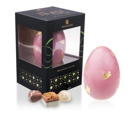 Ruby Easter egg with pralines