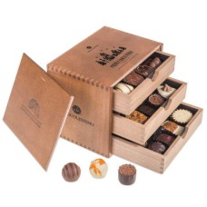 Merry Grande - Chocolates