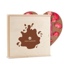 Chocolate heart with strawberries and chili - I lo