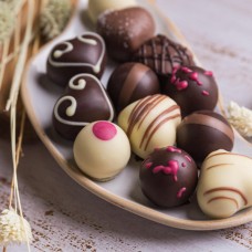 Set of 12 pralines