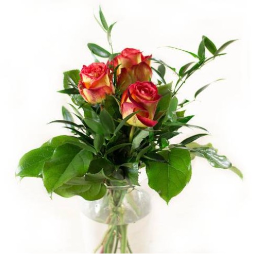 Bouquet of 3 tea roses