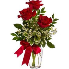 Trio of red roses (Premium arrangement)
