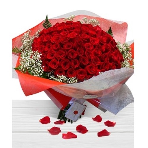 Bouquet of 101 red roses for Valentine's Day