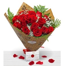 Bouquet of 18 red roses for Valentine's Day