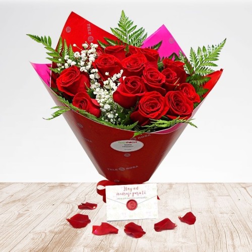 15 Red Roses