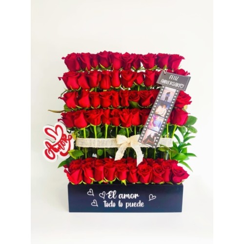 Beautiful floral arrangement with red roses