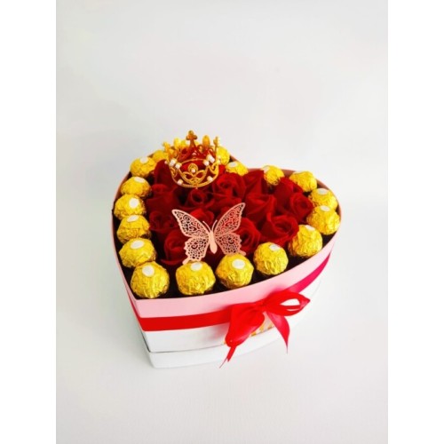 HEART FLOWER ARRANGEMENT