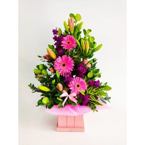 FLORAL ARRANGEMENT