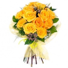 Bouquet of 13 sunny roses