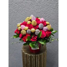 Chocolate Covered Strawberry Bouquet