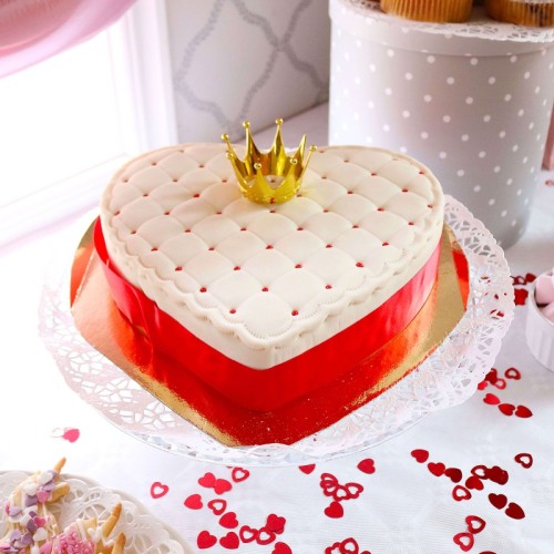Deluxe Valentine'S Day Cake, Red ()