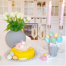 Yellow cake with ribbon (Large (36 cm(41 pieces)))