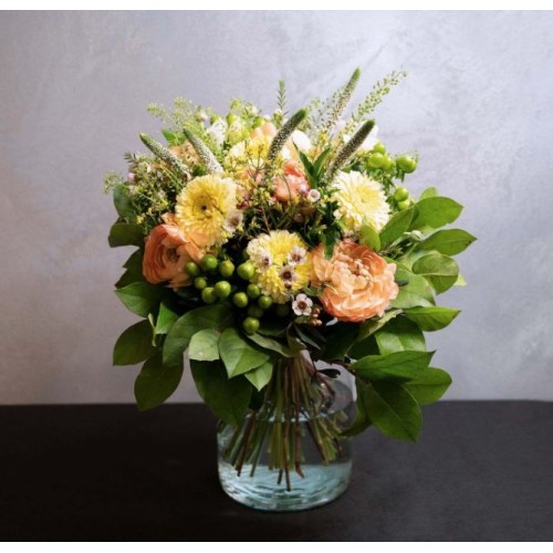 ISKERNÍK BOUQUET IN THE GREEN