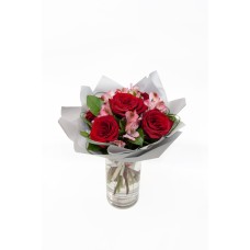 Elegant Mixed Bouquet Of Roses