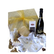 Mum, Dad And Bubs - Baby Hamper